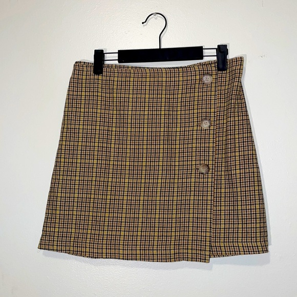 American Eagle Outfitters Dresses & Skirts - American Eagle Gingham Print Mini Skirt